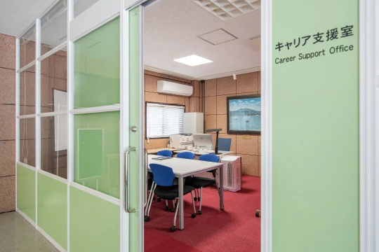 キャリア支援室入口