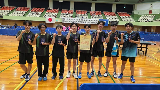卓球競技の表彰時の風景